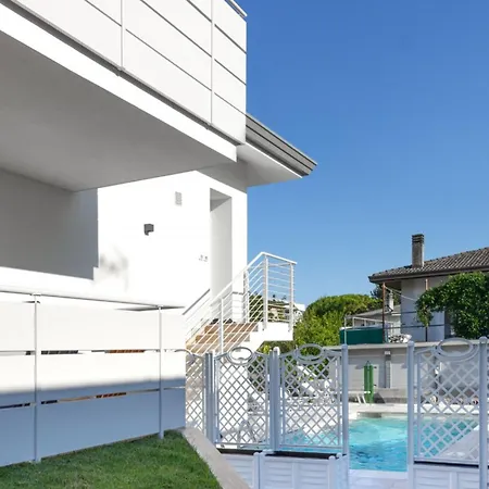 Modern Flat With Shared Pool And Terrace Daire *