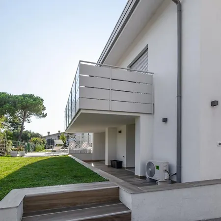 Apartamento Modern Flat With Shared Pool And Terrace Bibione